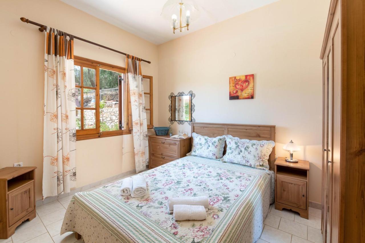 Voula Apartments Gaios Ngoại thất bức ảnh